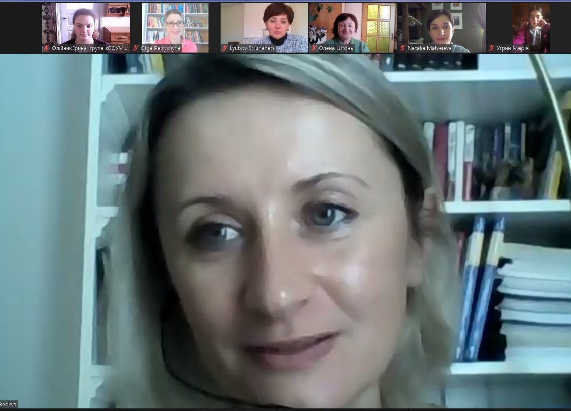 Д-р Марія Редьква - викладач Ягеллонського університету - про мовну політику в світі.